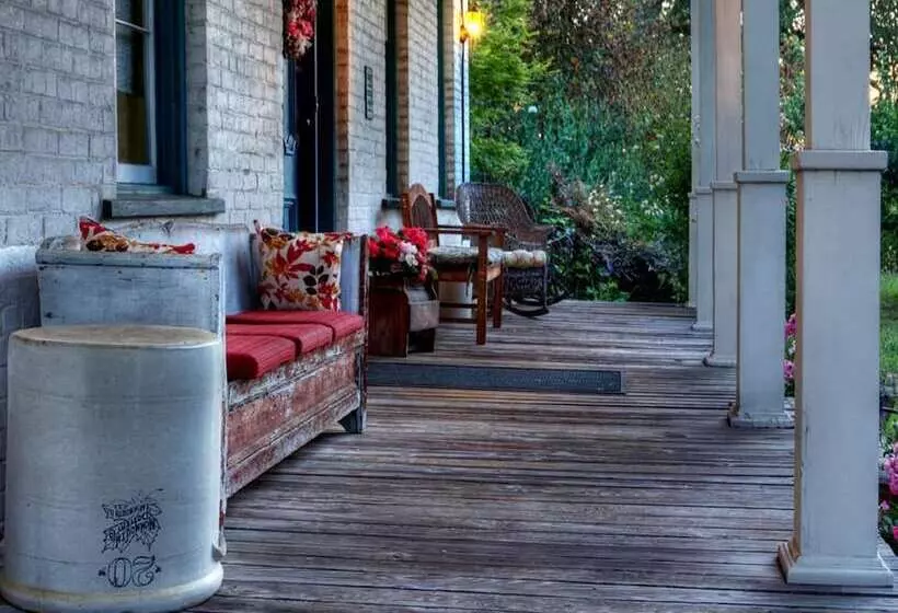 Retkeilymaja The Inn At Locke House