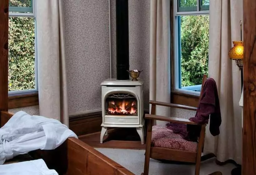 Retkeilymaja The Inn At Locke House