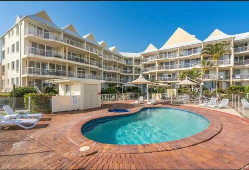 Crystal Beachfront Apartments