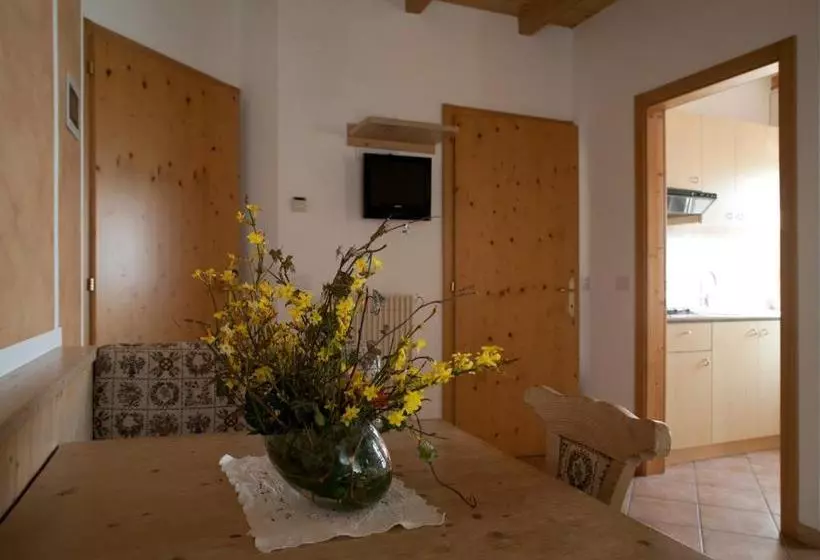 ホテル Agritur Scoiattolo