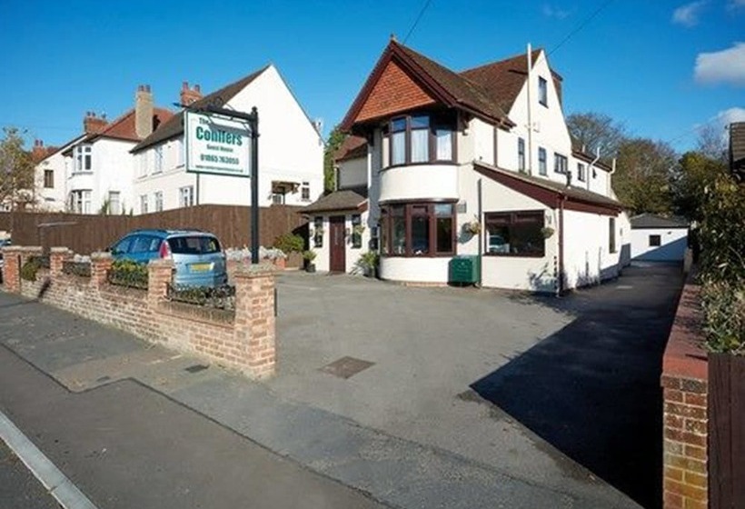 بنسيون Conifers Guest House