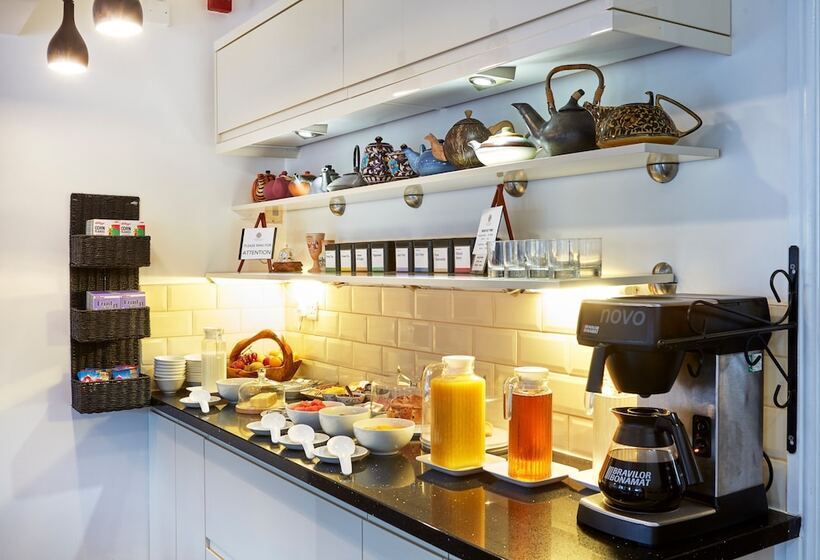 بنسيون Conifers Guest House