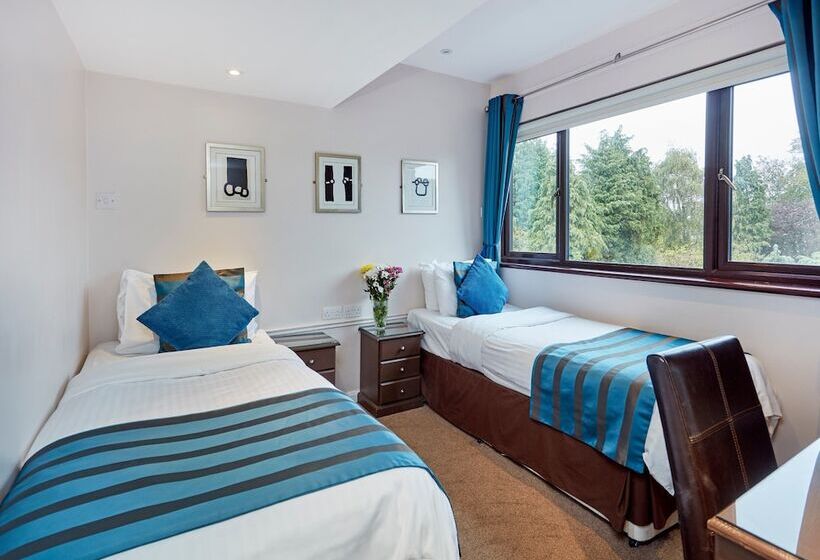 بنسيون Conifers Guest House