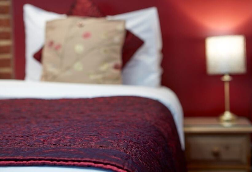 بنسيون Conifers Guest House