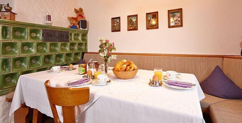 Pensionat Gästehaus Alpina