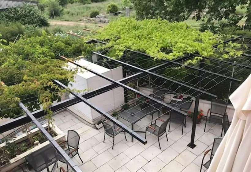 پانسیون Hostal Rica Posada