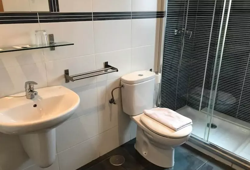 پانسیون Hostal Rica Posada