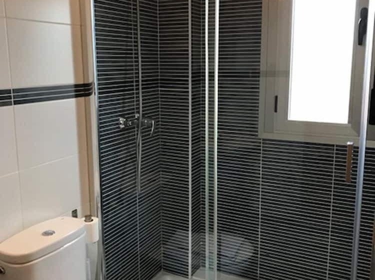 بنسيون Hostal Rica Posada