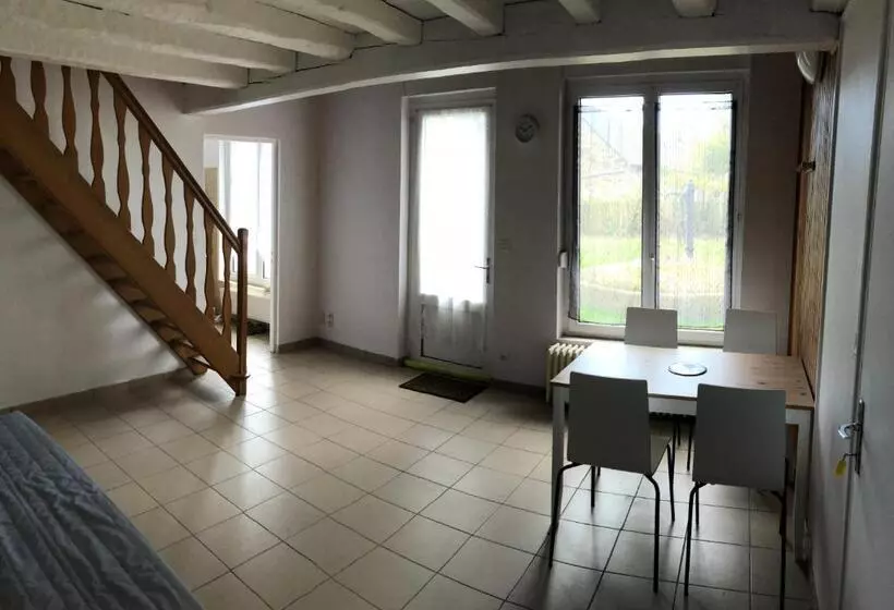 ペンション La Salmonière