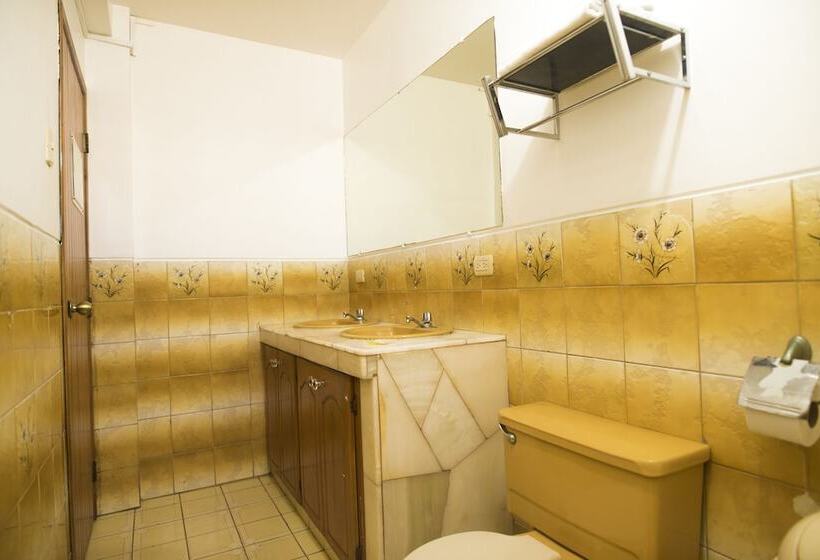 بنسيون North Star Hostal Guayaquil