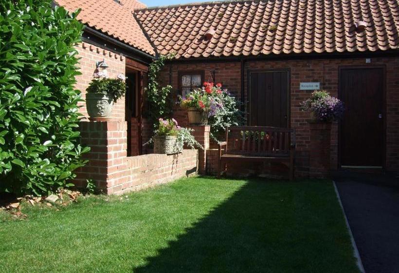 Пансион Willow Tree Cottages