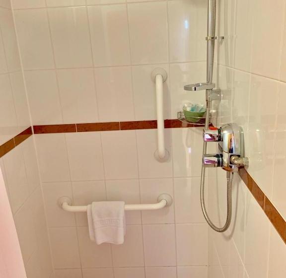 Пансион Willow Tree Cottages