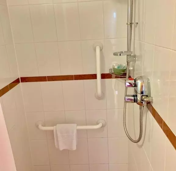 Majatalo Willow Tree Cottages