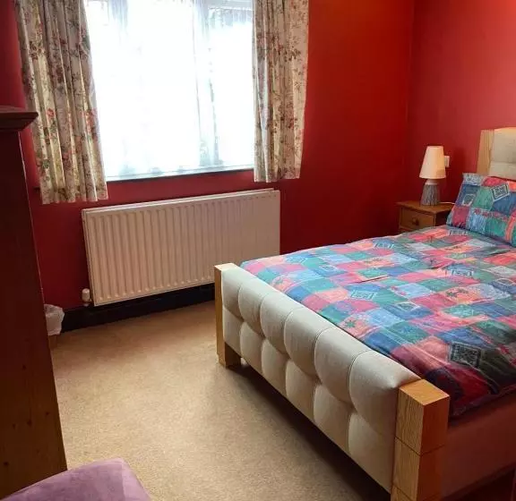 Majatalo Willow Tree Cottages