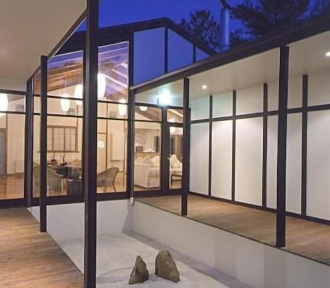 리조트 Shizuka Ryokan Japanese Country Spa & Wellness Retreat