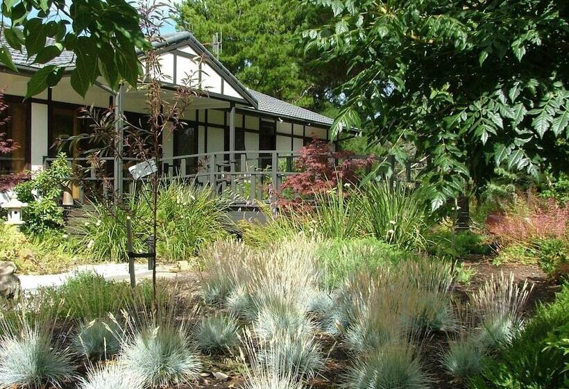 리조트 Shizuka Ryokan Japanese Country Spa & Wellness Retreat