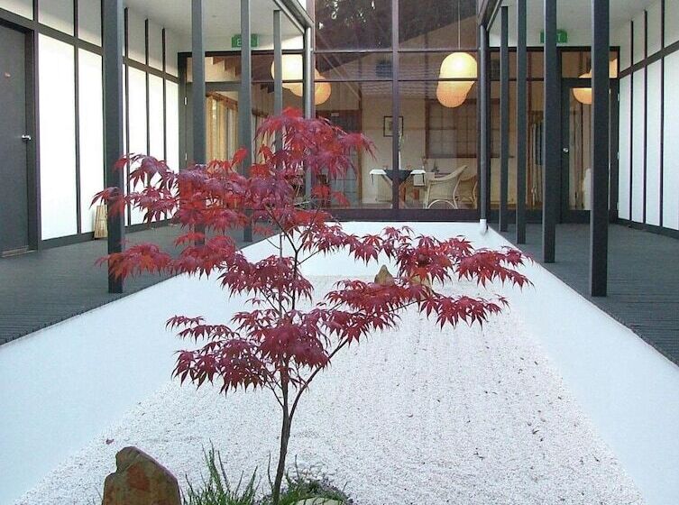 리조트 Shizuka Ryokan Japanese Country Spa & Wellness Retreat