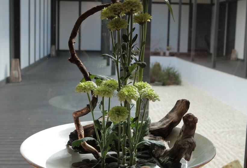 리조트 Shizuka Ryokan Japanese Country Spa & Wellness Retreat