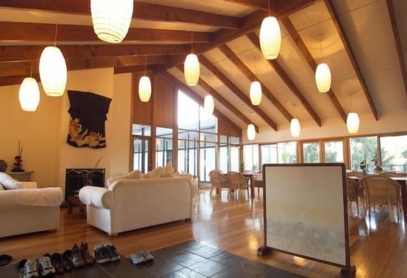 리조트 Shizuka Ryokan Japanese Country Spa & Wellness Retreat