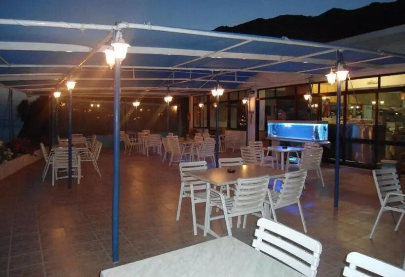 ペンション Nikos Place