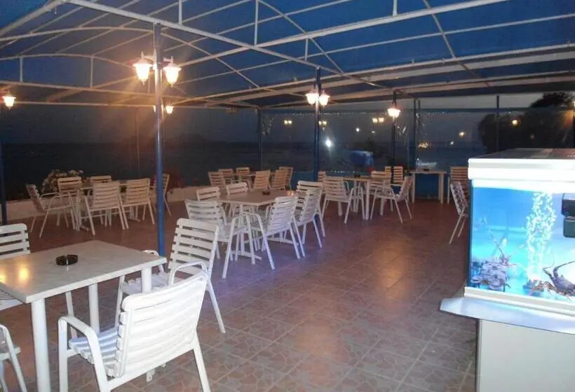 ペンション Nikos Place