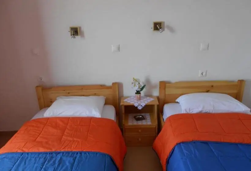 ペンション Nikos Place
