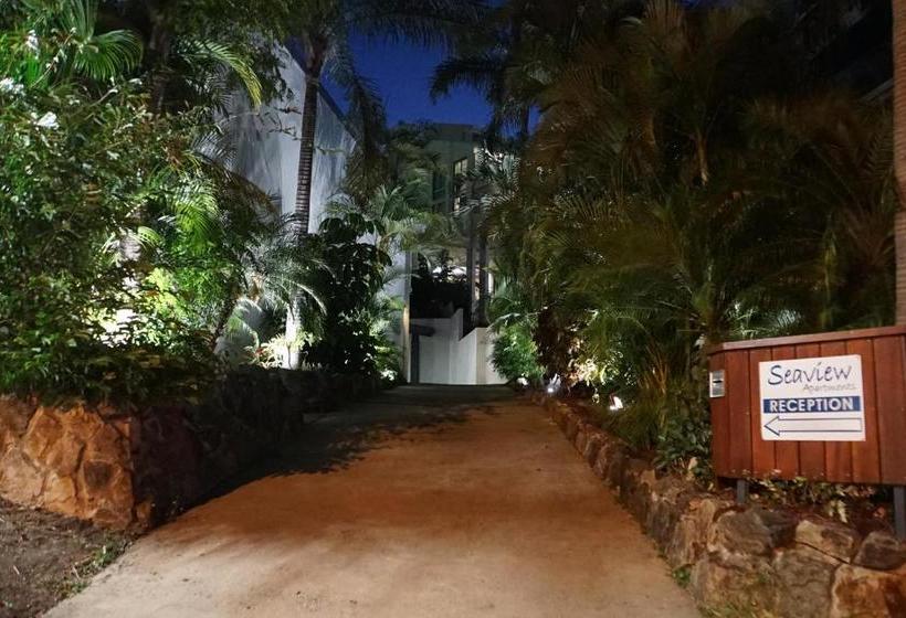 Airlie Seaview Apartments