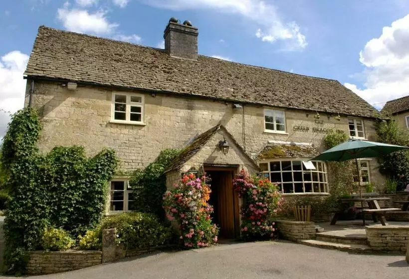 ユースホステル The Green Dragon Inn