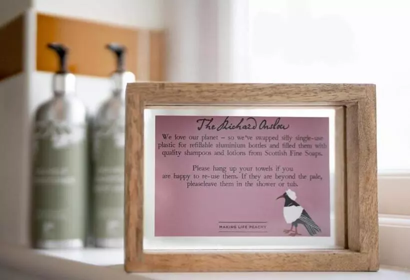 ユースホステル The Richard Onslow