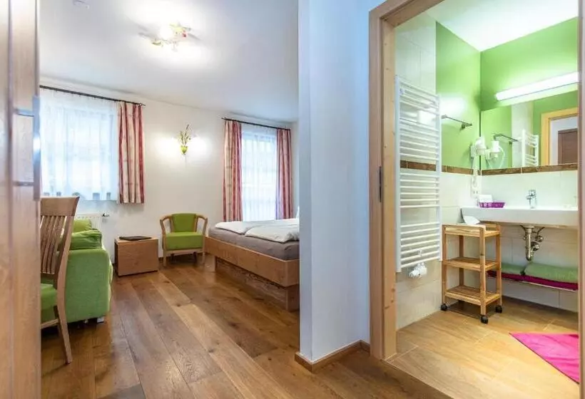 Aamiaismajoitus (B&B) Brandstatthof Leogang