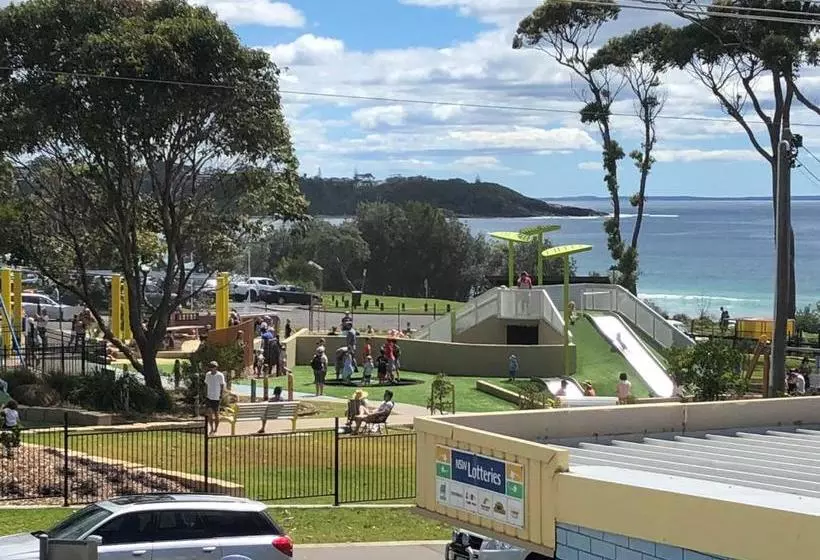 Breakers Apartments