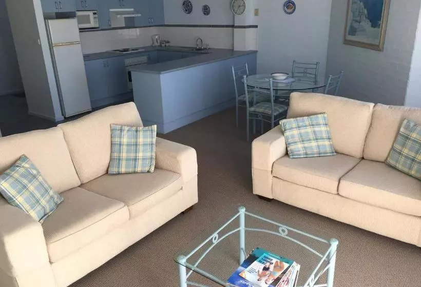 Breakers Apartments