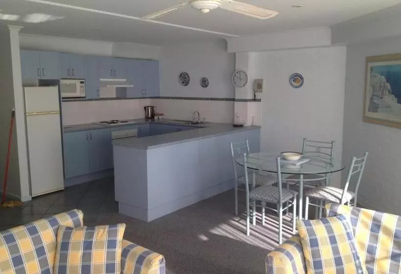Breakers Apartments