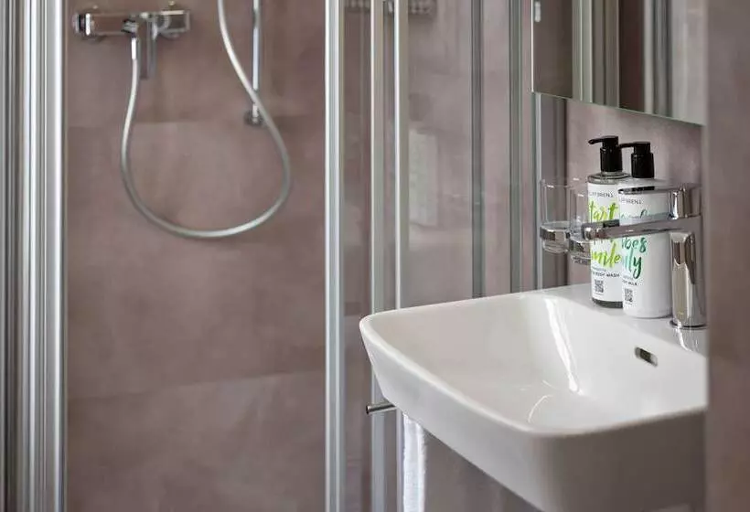 Hotelli Bergidyll   Riders Haven