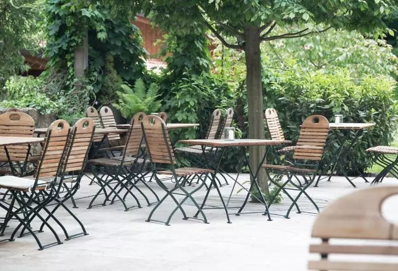 ペンション Frühstückshotel Scharinger