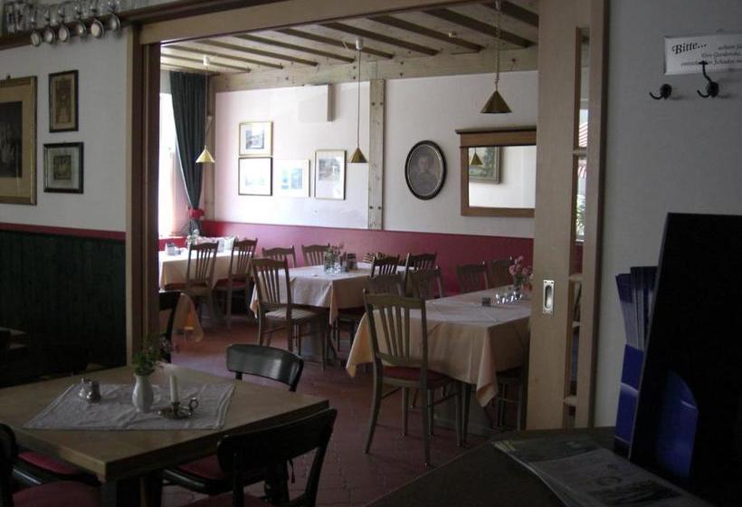 Pensão Zur Post Garni