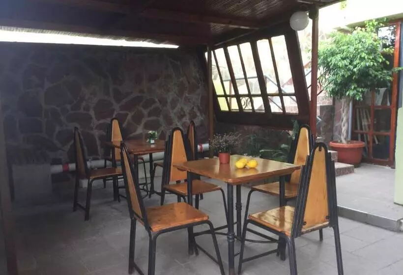 ペンション Guest House Paskal