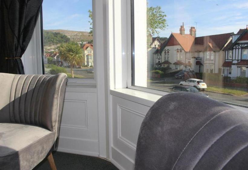 펜션 Cwtch Guesthouse