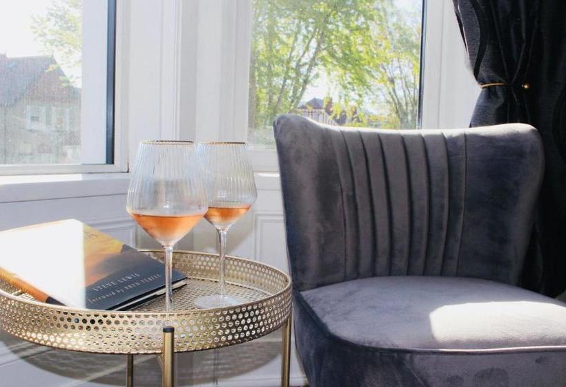 펜션 Cwtch Guesthouse