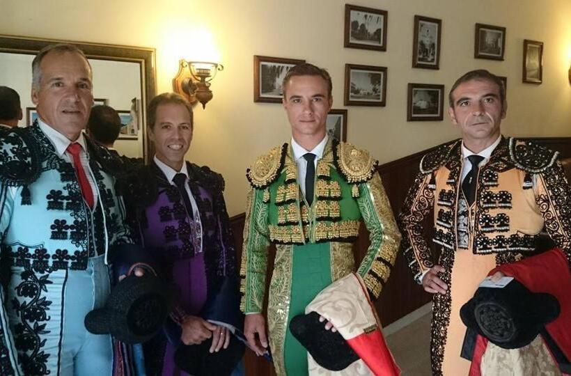 Pensão Hostal La Colonia