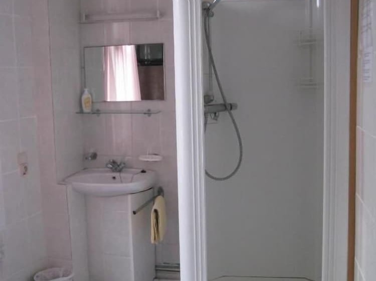 پانسیون Logies Grenadine