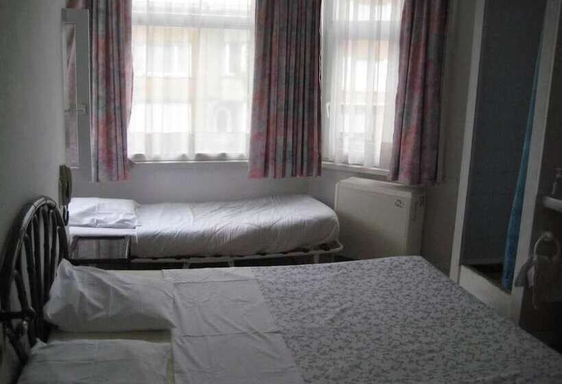 پانسیون Logies Grenadine