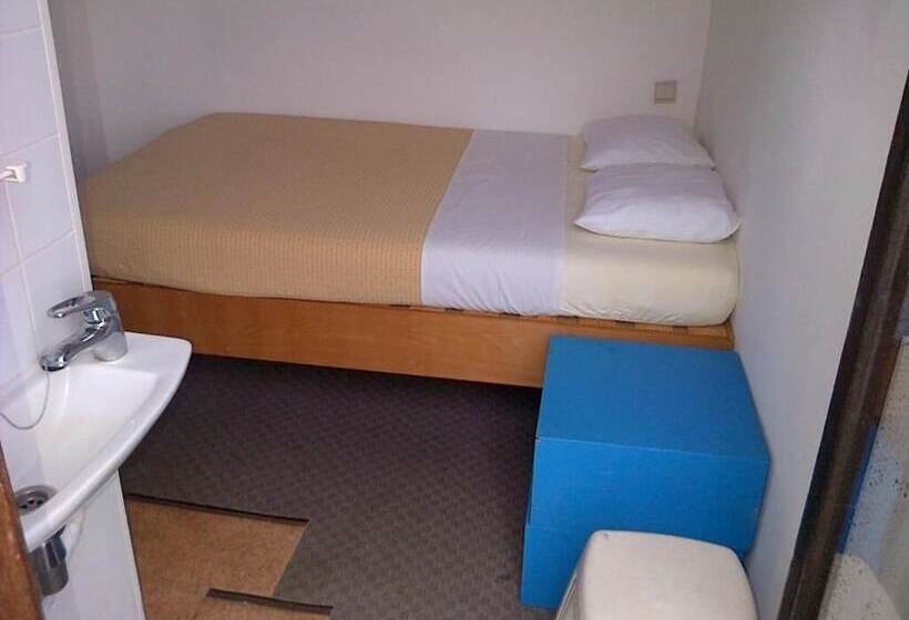 پانسیون Logies Grenadine