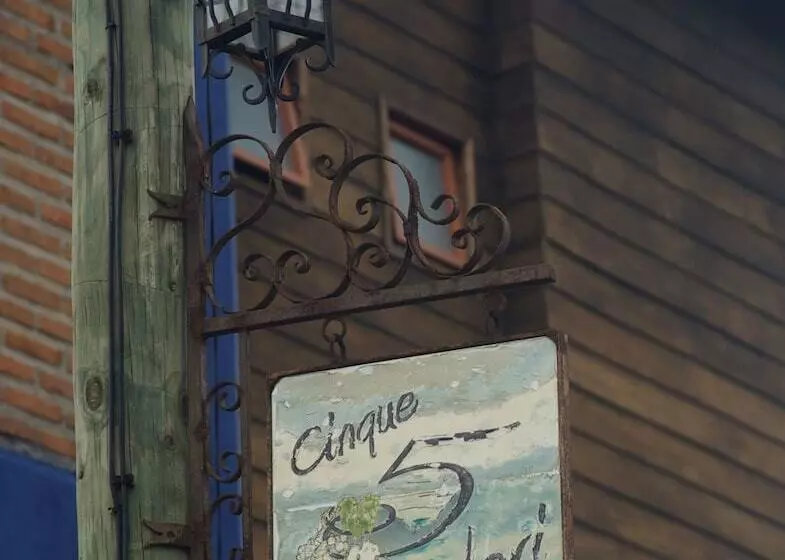 Retkeilymaja Cinque Colori Bed & Breakfast  Spa