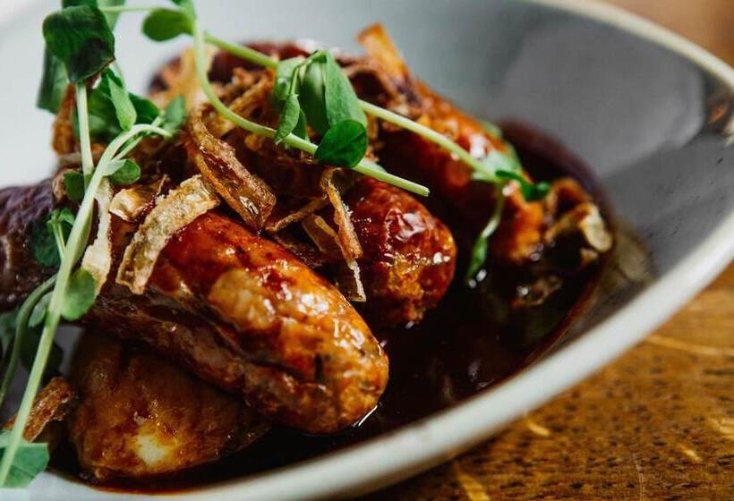 호스텔 The Hawk Inn