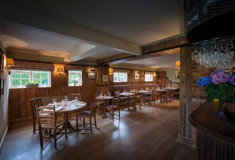 Retkeilymaja The Hawk Inn