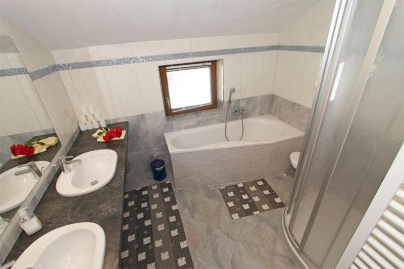 مبيت وإفطار Pension Rieder