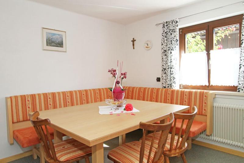 مبيت وإفطار Pension Rieder