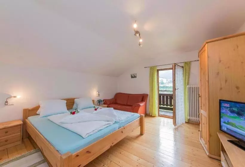 ベッドアンドブレックファースト Pension Rieder