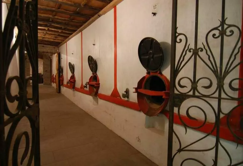 هتل Agriturismo Torrazzetta